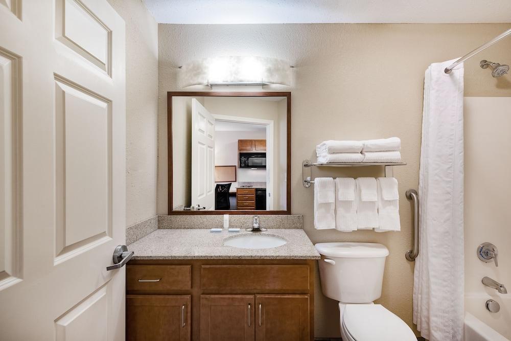 Candlewood Suites Rocky Mount By Ihg Exteriör bild